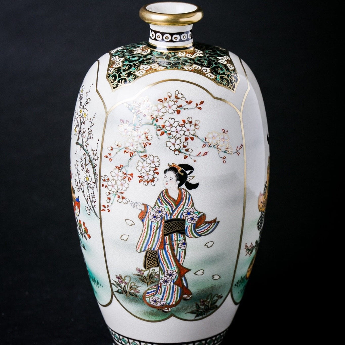 Satsuma Ware Vase | Green Four Seasons