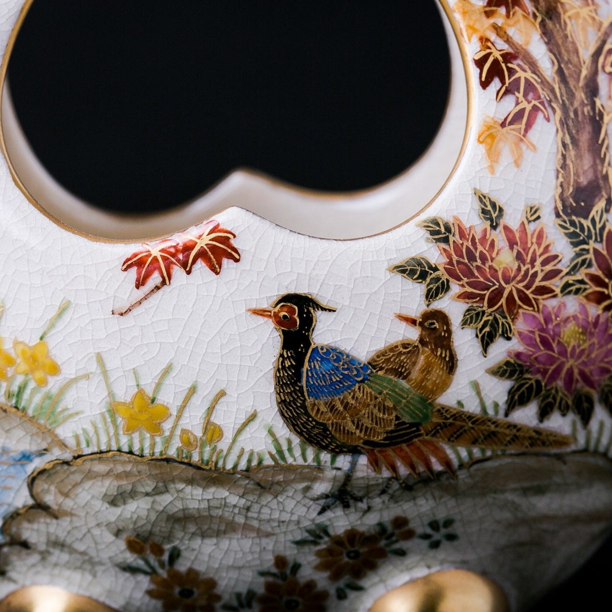 Satsuma Ware Rounded Vase | Autumn