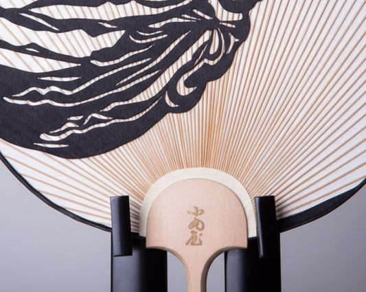 Cutting Art Round Fan | The Hiten