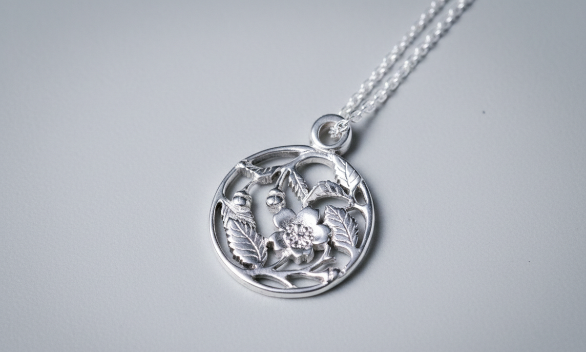 Silver Necklace | Sakura