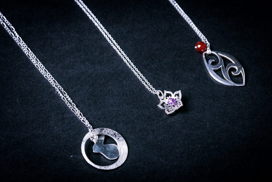Silver Necklace | Purple Flower