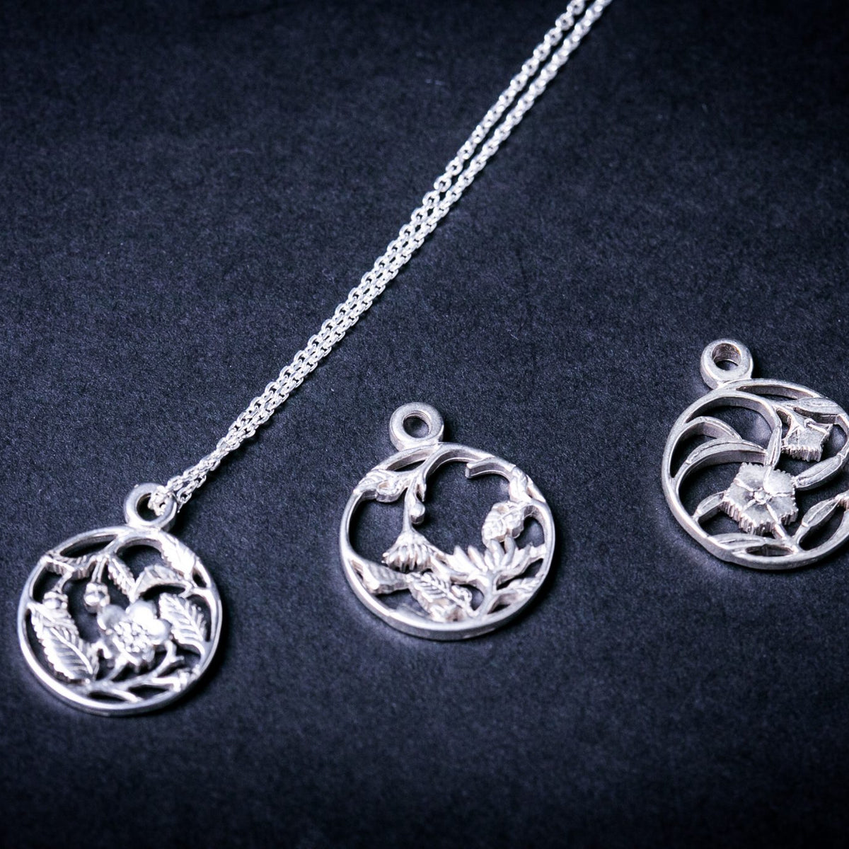 Silver Necklace | Sakura