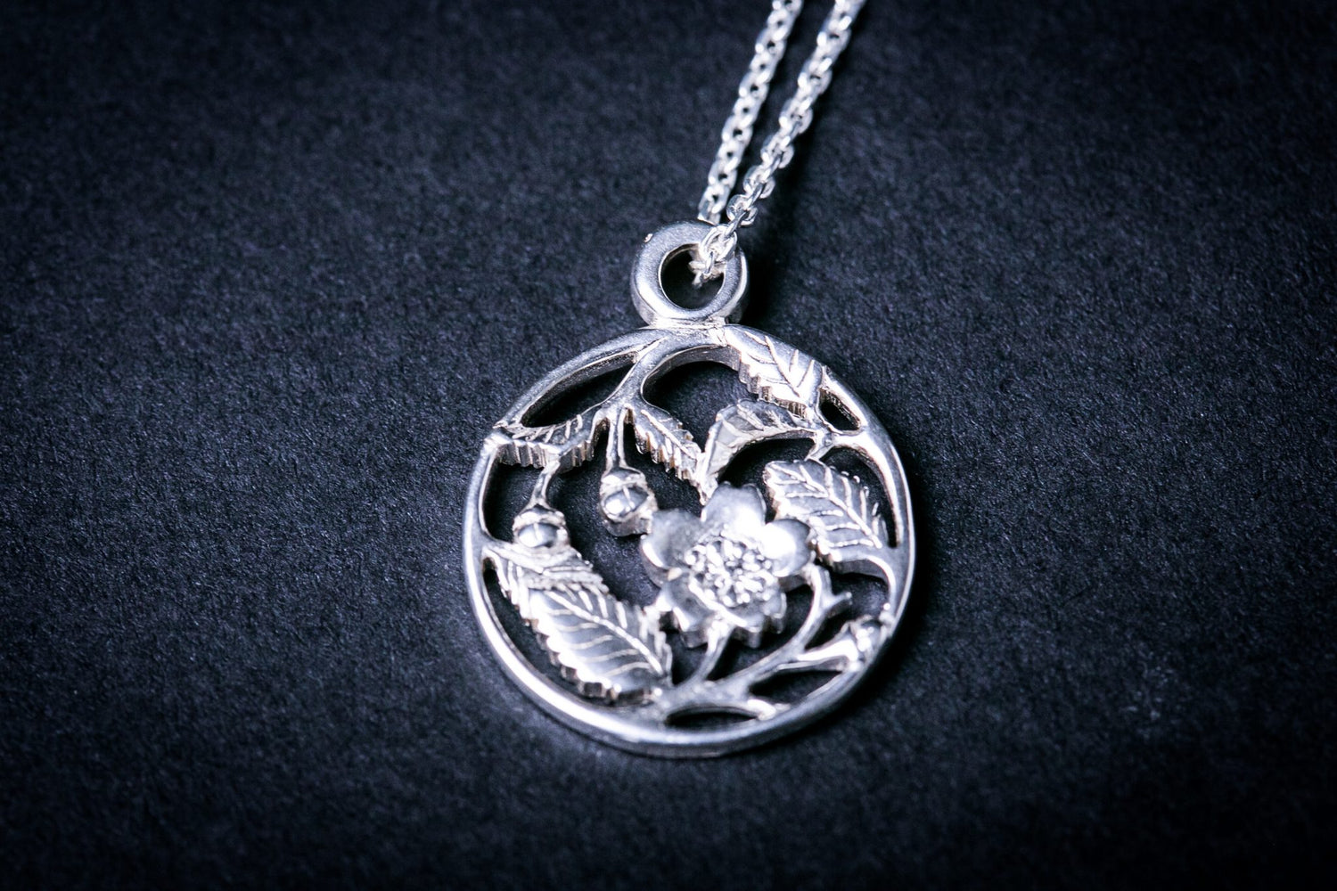 Silver Necklace | Sakura