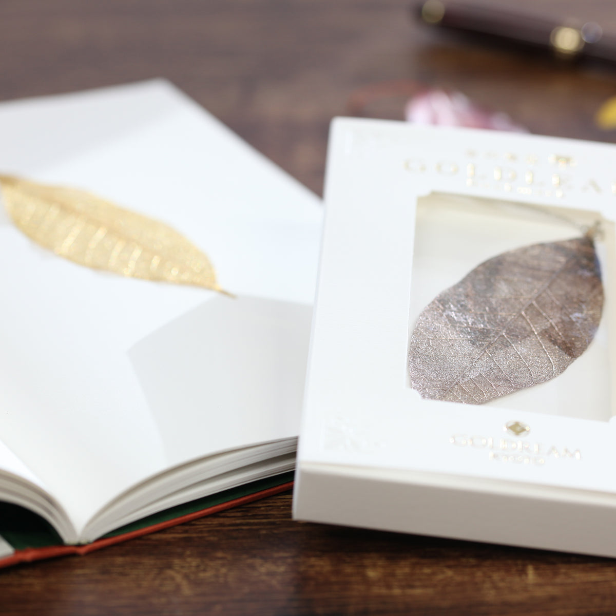GOLDREAM / The PLATINUMLEAF Bookmark