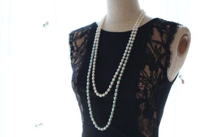 Emerald Gold Leaf Pearl Necklace