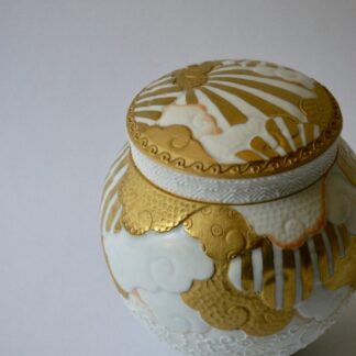 日本陶瓷